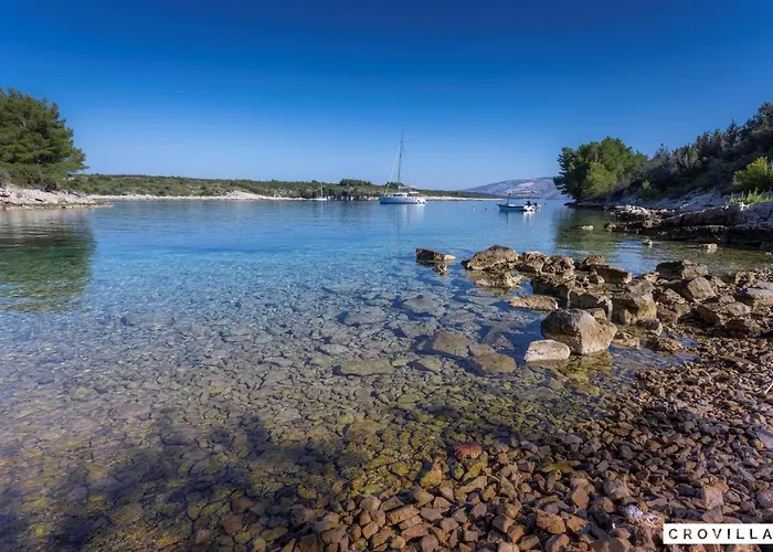 Nella Hvar * Rudina