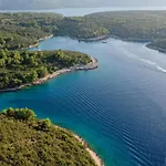 Nella Hvar Willa *