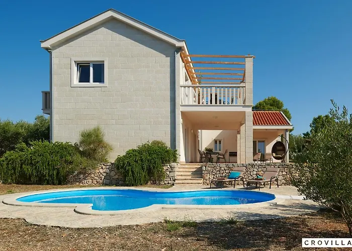 Nella Hvar * Rudina